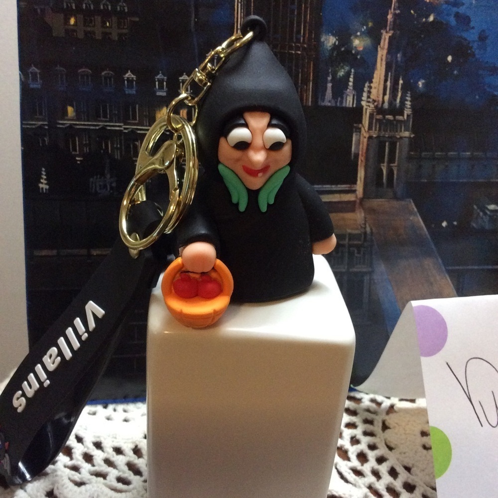 Disney The Villain's Key Fob